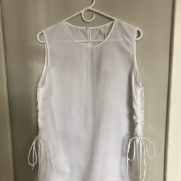 Sleeveless top - Picture 2 of 5